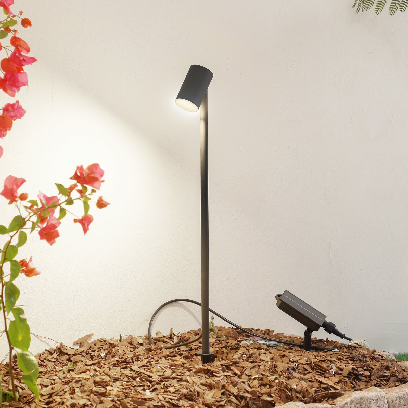 LED solcellelampe Myric svart aluminium IP65 forfra
