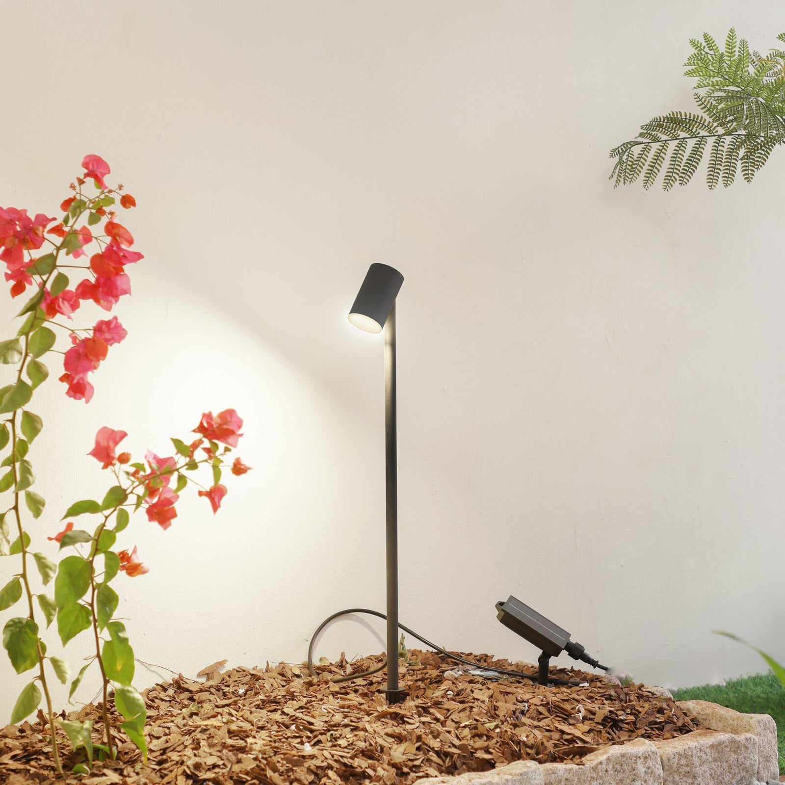 LED solcellelampe Myric svart aluminium IP65 bakside