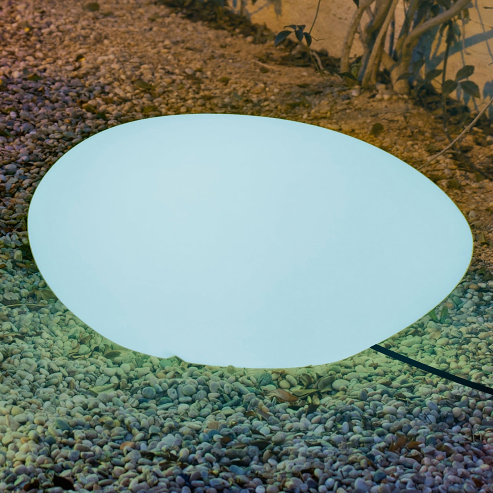 LED solcellelampe Petra steinform dimbar RGB IP65 60 cm forfra