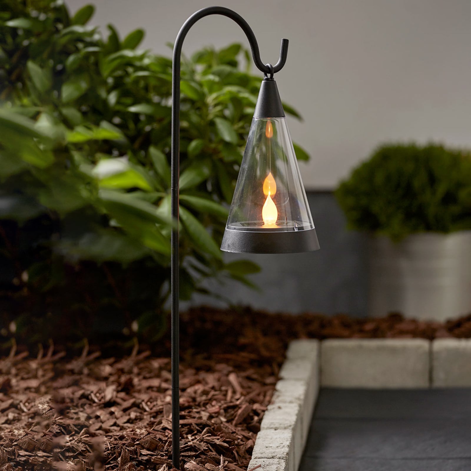 LED solcellelampe Pisa 3-i-1 kjegleform forfra