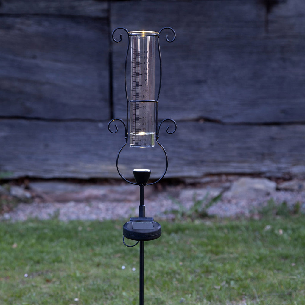 Montert LED solcellelampe Pluvio med regnmåler 65 cm IP44 i hage