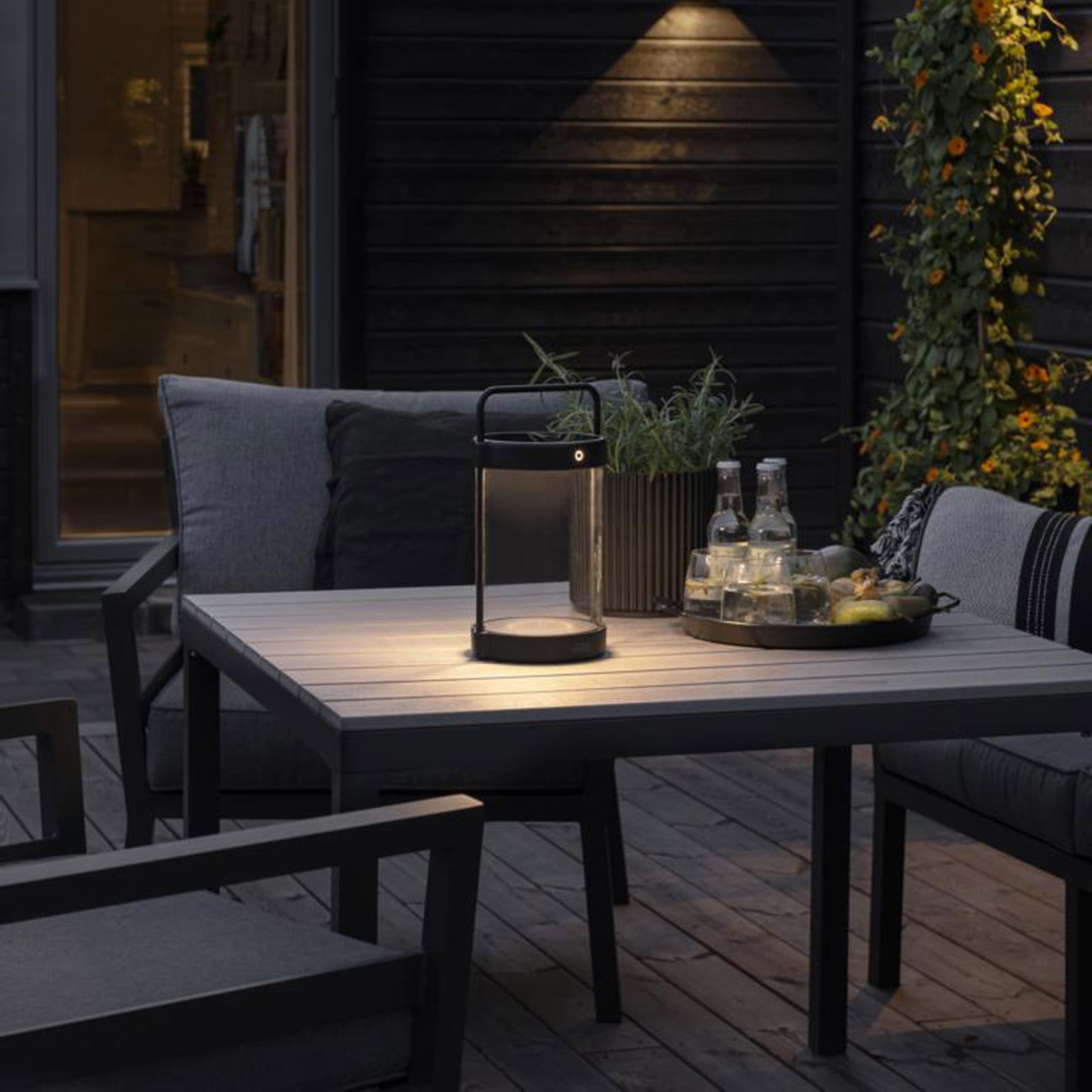 LED solcellelykt Crotone dimbar aluminium IP54 bakside