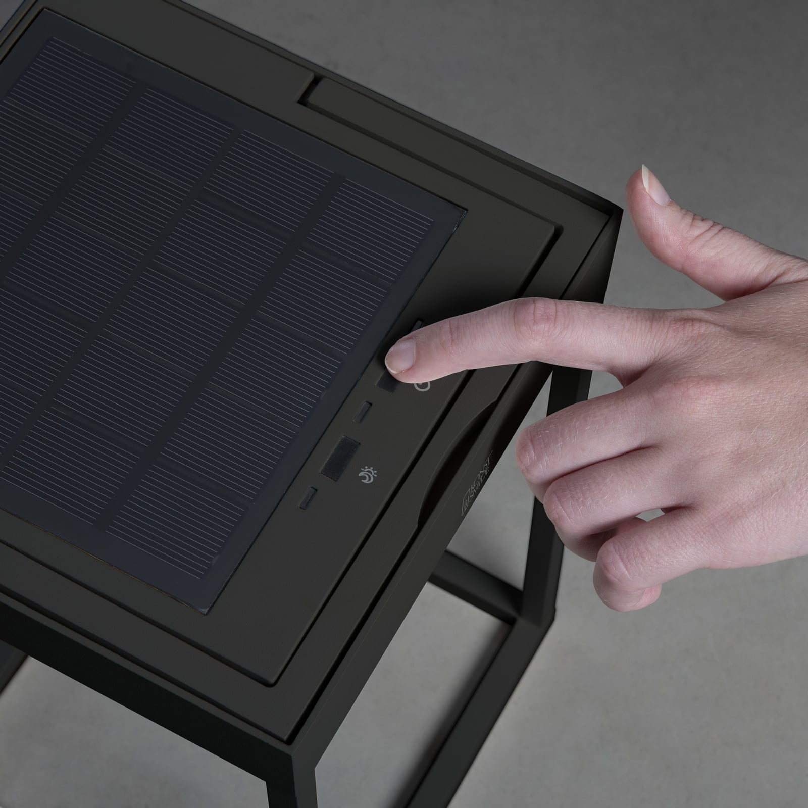 LED solcellelykt Portofino vegg/bord dimbar IP54 - Konstsmide