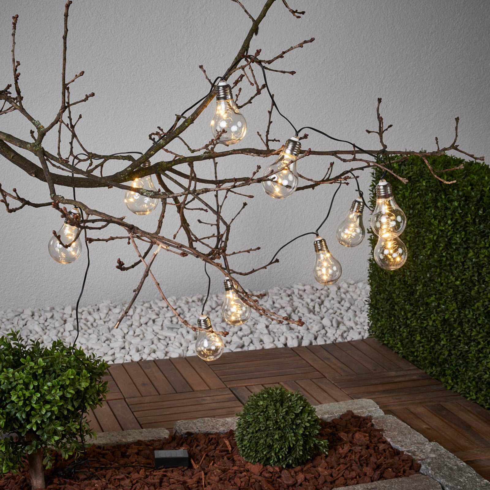 Detalj av LED solcellelyslenke Glow klar varmhvit 190 cm IP44 lamper