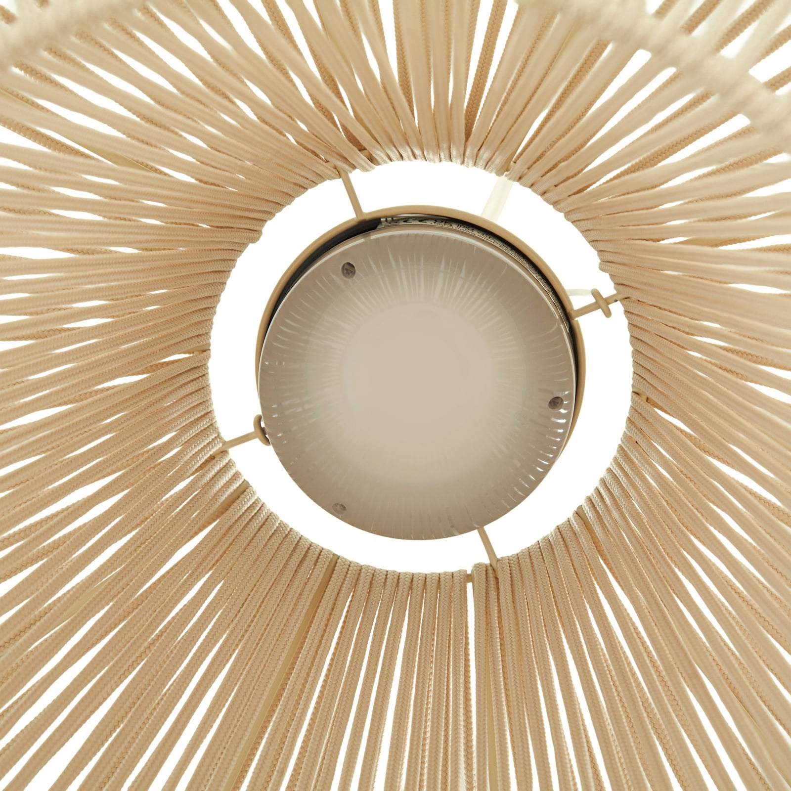 LED solcellependellampe Austas beige dimbar Ø50 cm IP54 - Lindby