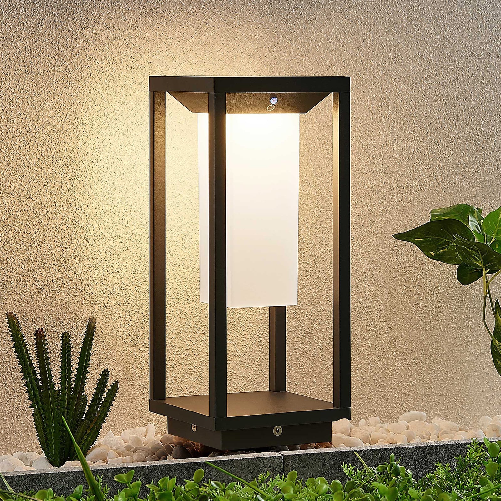 LED solcellestolpelampe Eliel 34 cm antrasitt IP54 forside