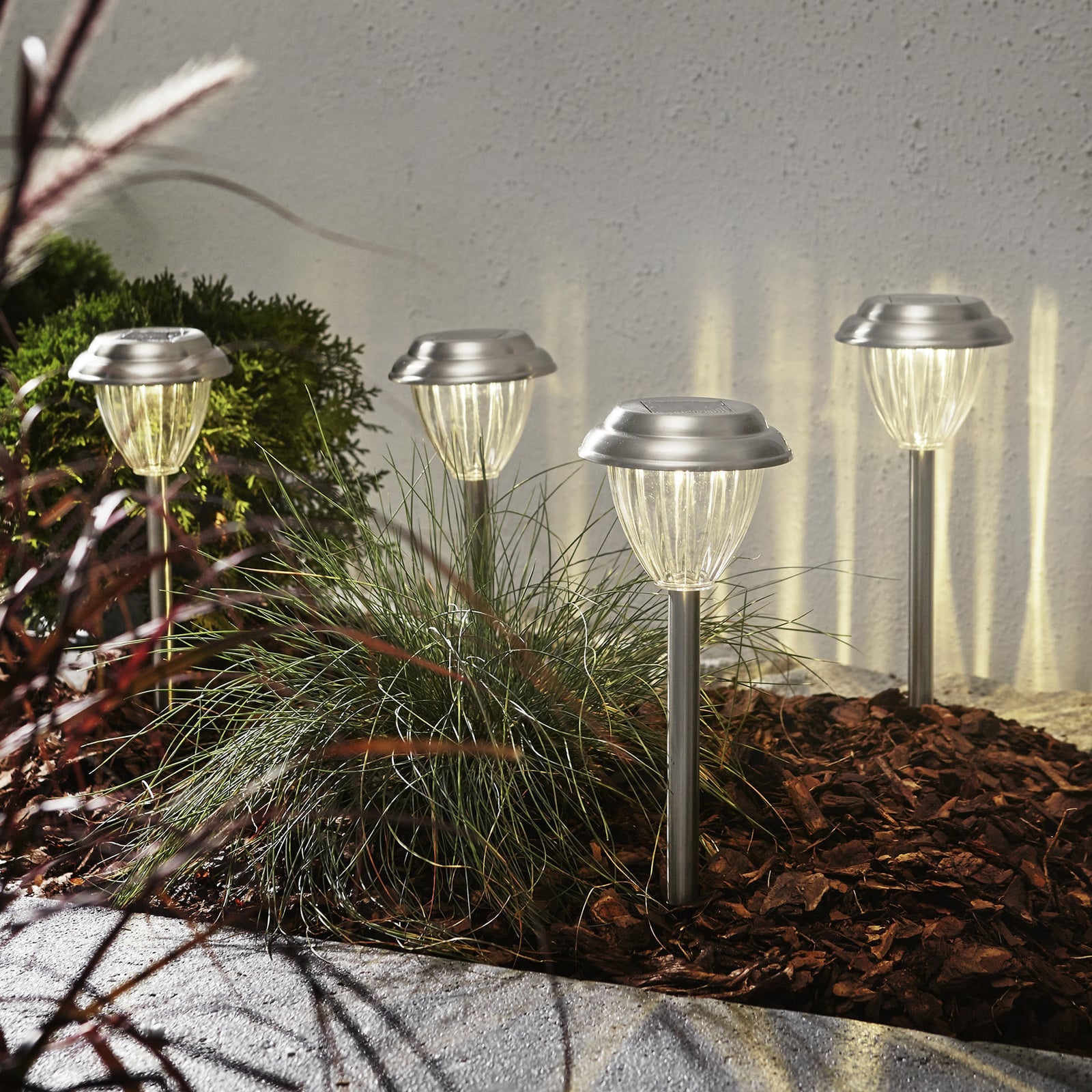 LED solcellestolpelampe Palma 4-sett sølv forfra