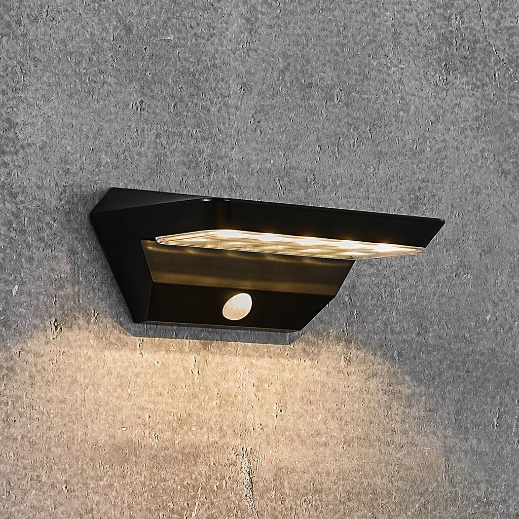LED solcellevegglampe Agena med bevegelsessensor IP44 forfra