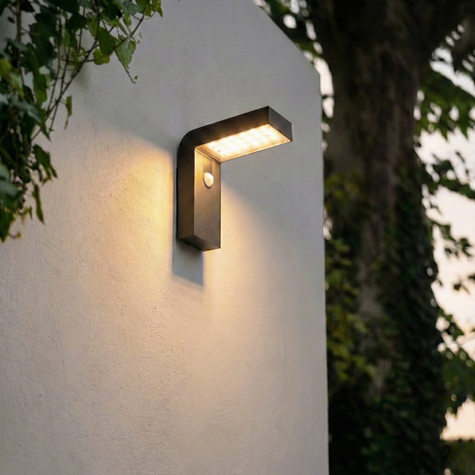 LED solcellevegglampe Aurino med sensor svart IP44 bakside