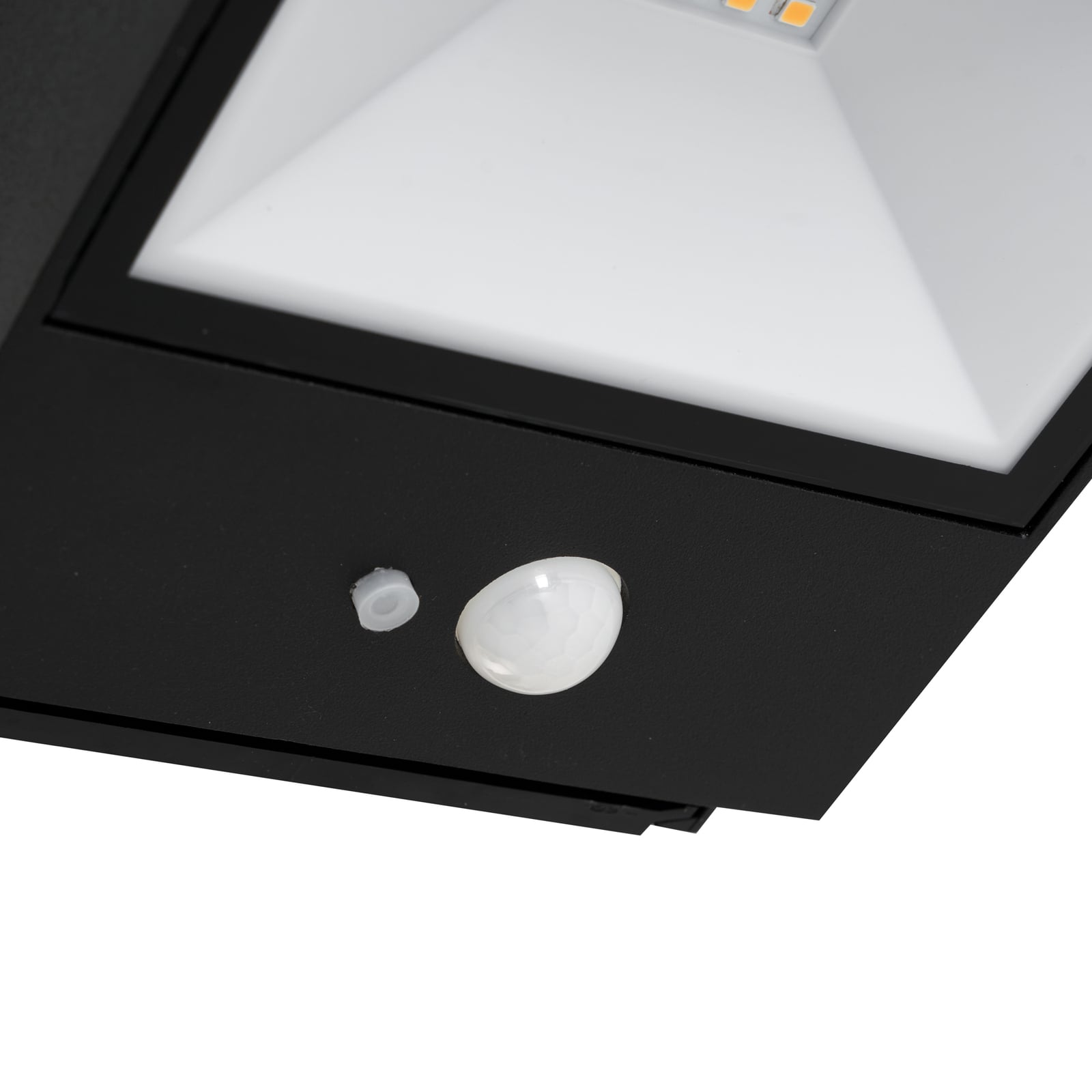LED solcellevegglampe Dava med bevegelsessensor aluminium IP54 - Lucande