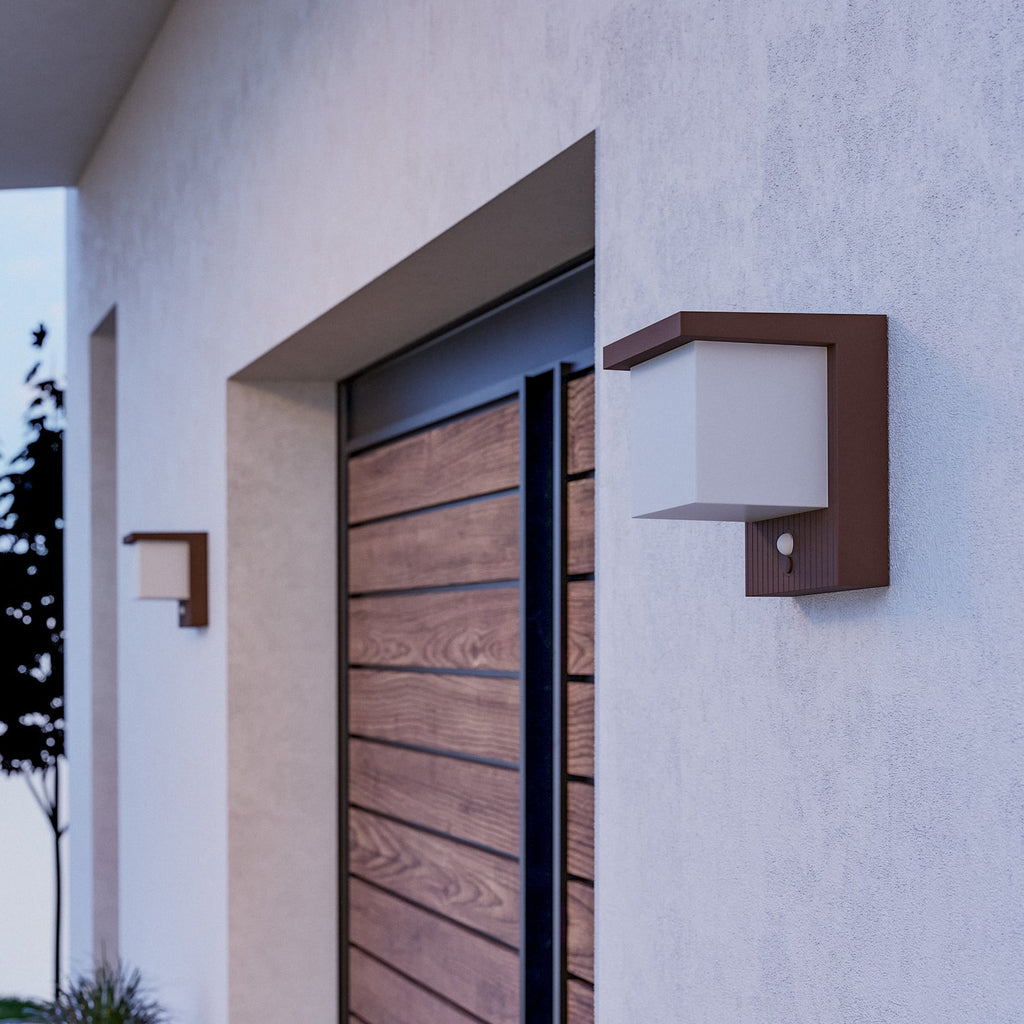 LED solcellevegglampe Frigento rustfarget detalj av sensor