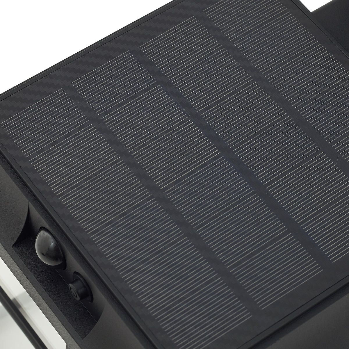 Solcellepanel på LED solcellevegglampe Latarka