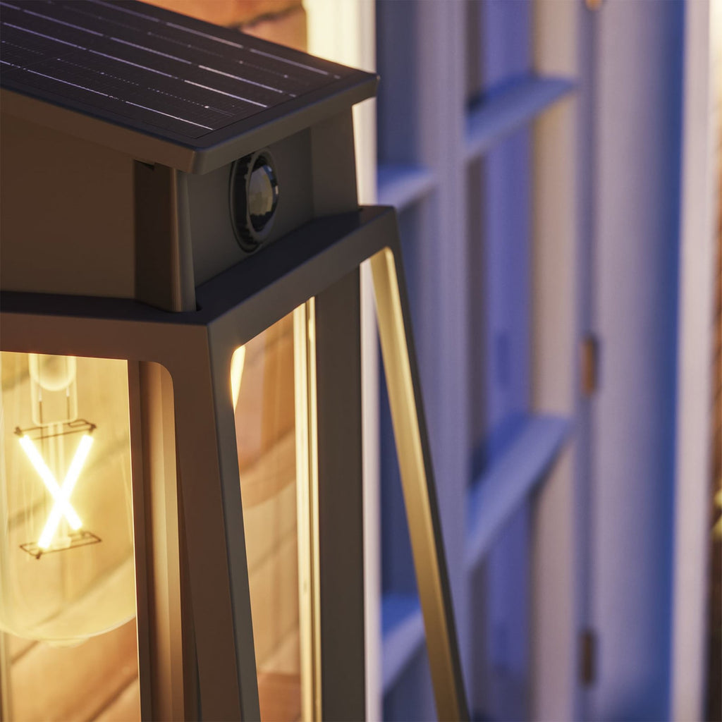 LED solcellevegglampe Lysin med bevegelsessensor IP44 Philips sideprofil