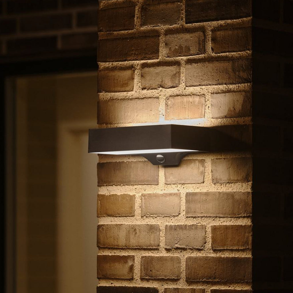 LED solcellevegglampe Monay Square med bevegelsessensor IP44 forfra