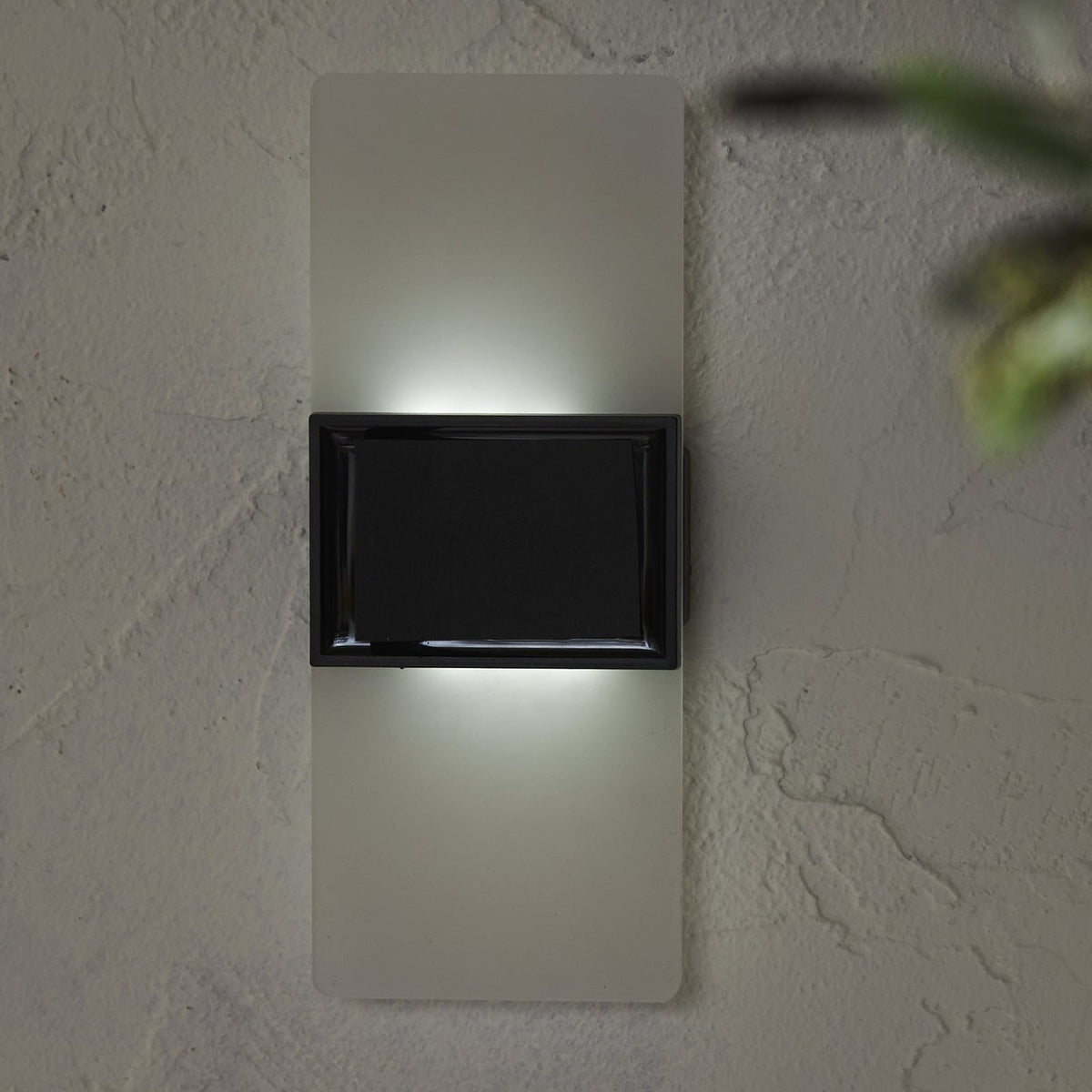 LED solcellevegglampe Wally 20x8 cm hvit CCT IP44 bakside