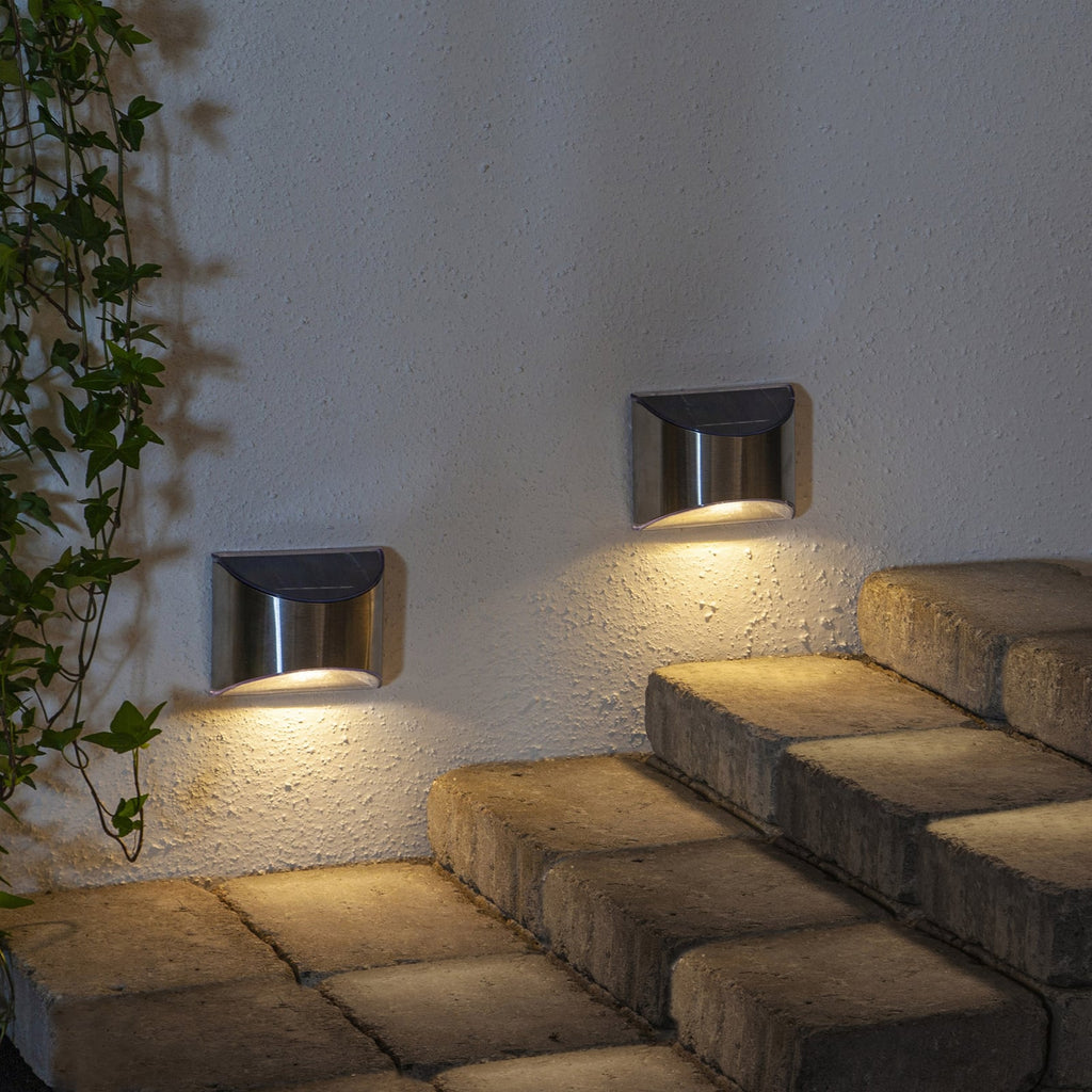 LED solcellevegglampe Wally sølv bakside
