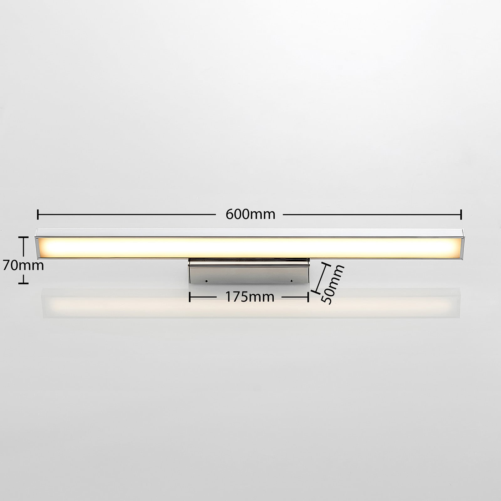 LED speillampe Alenia krom aluminium 60 cm montert over speil