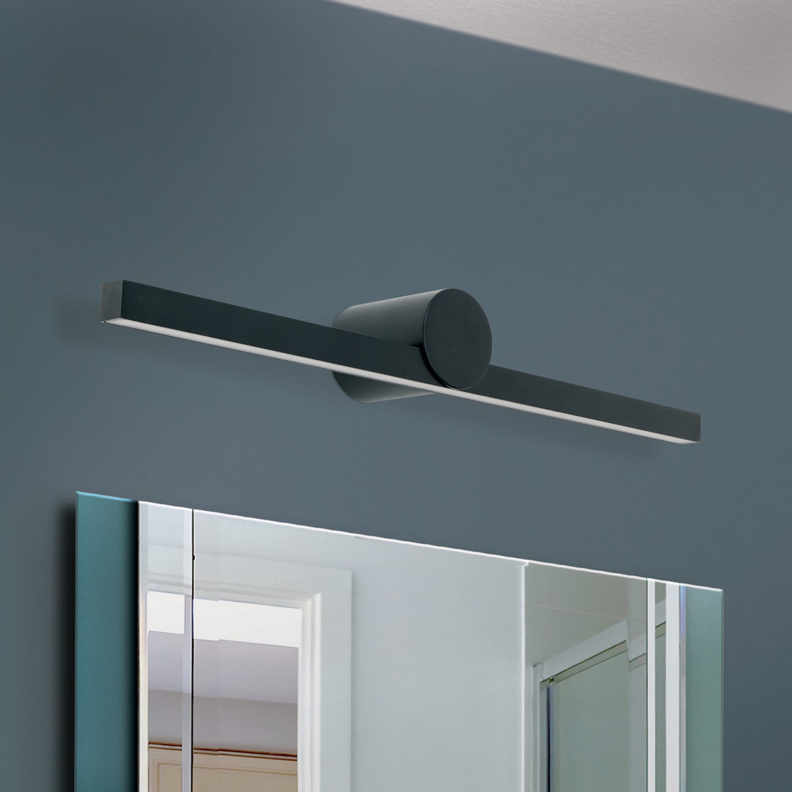 LED speillampe Beauty aluminium svart 61 cm bakside