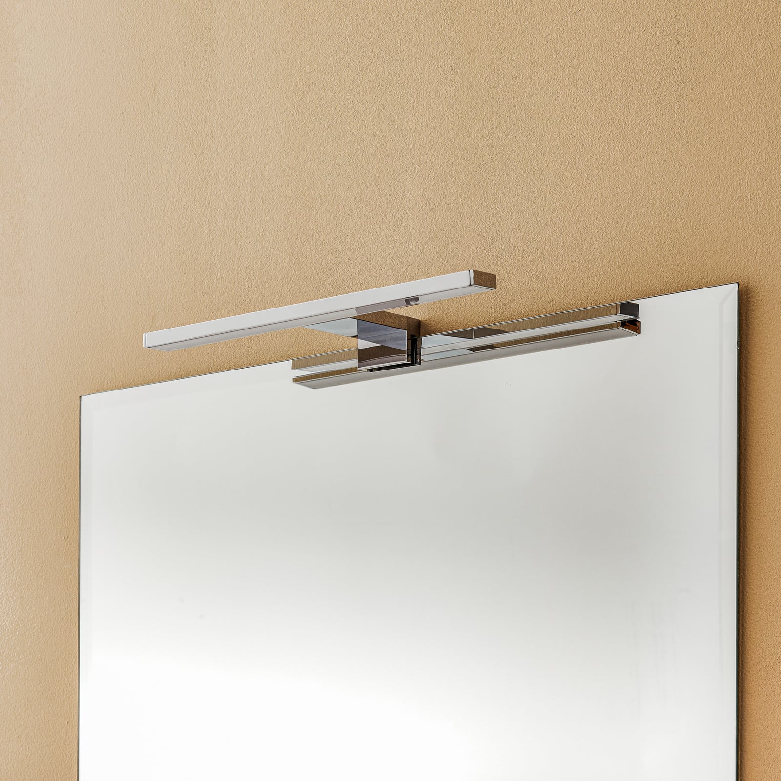 Detalj av LED speillampe Dun krom 30 cm 4000K IP44