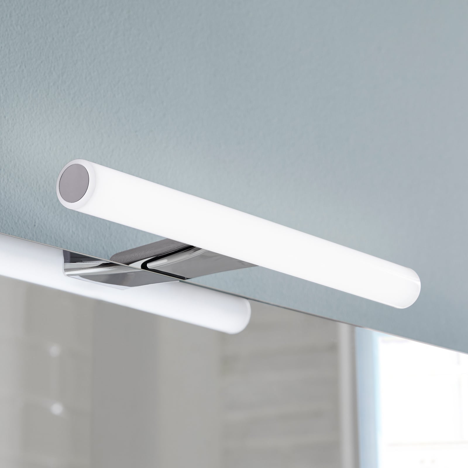 LED speillampe Irene 2 hvit/krom 30 cm 7W IP44 foran