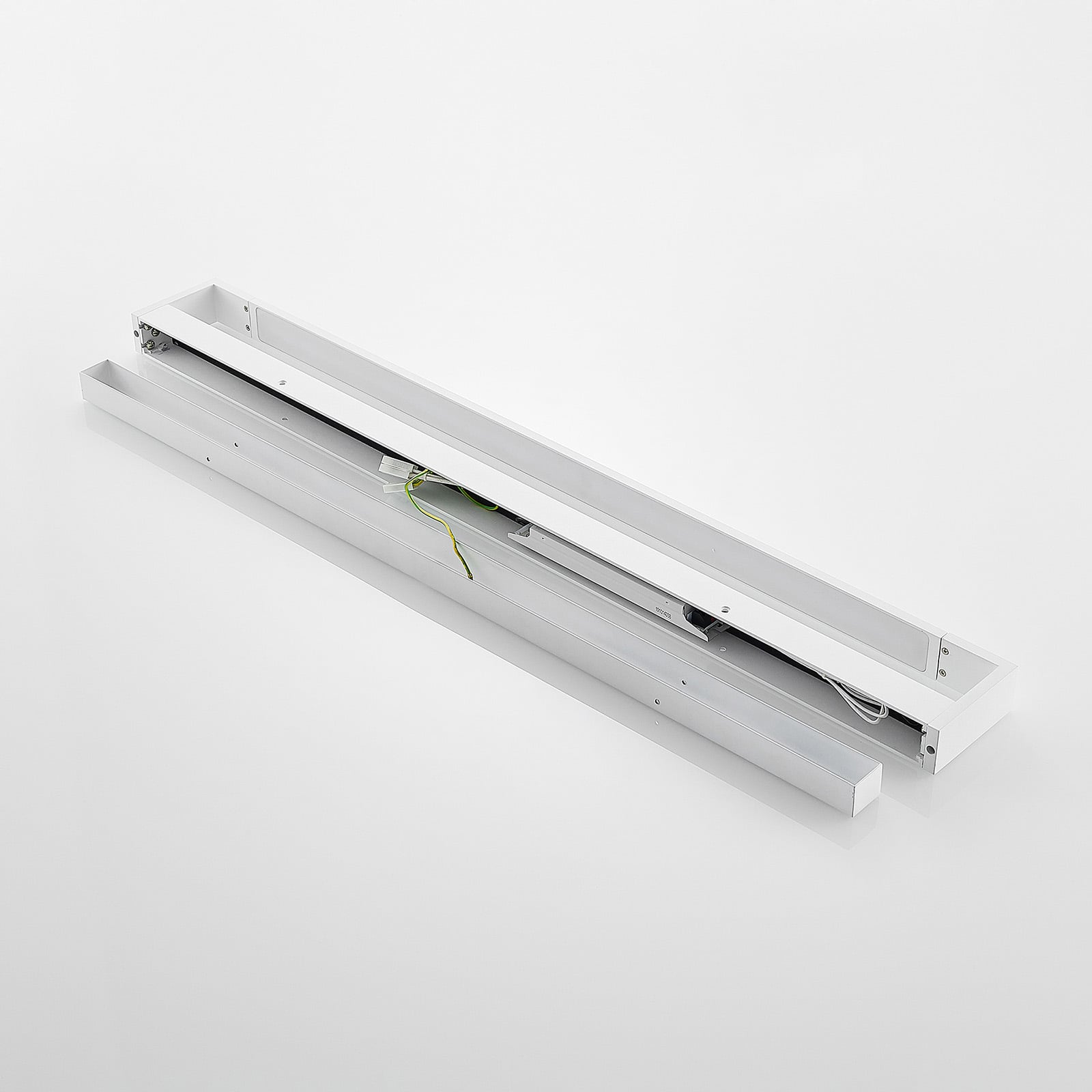 LED speillampe Jora svingbar 90 cm hvit IP44 design