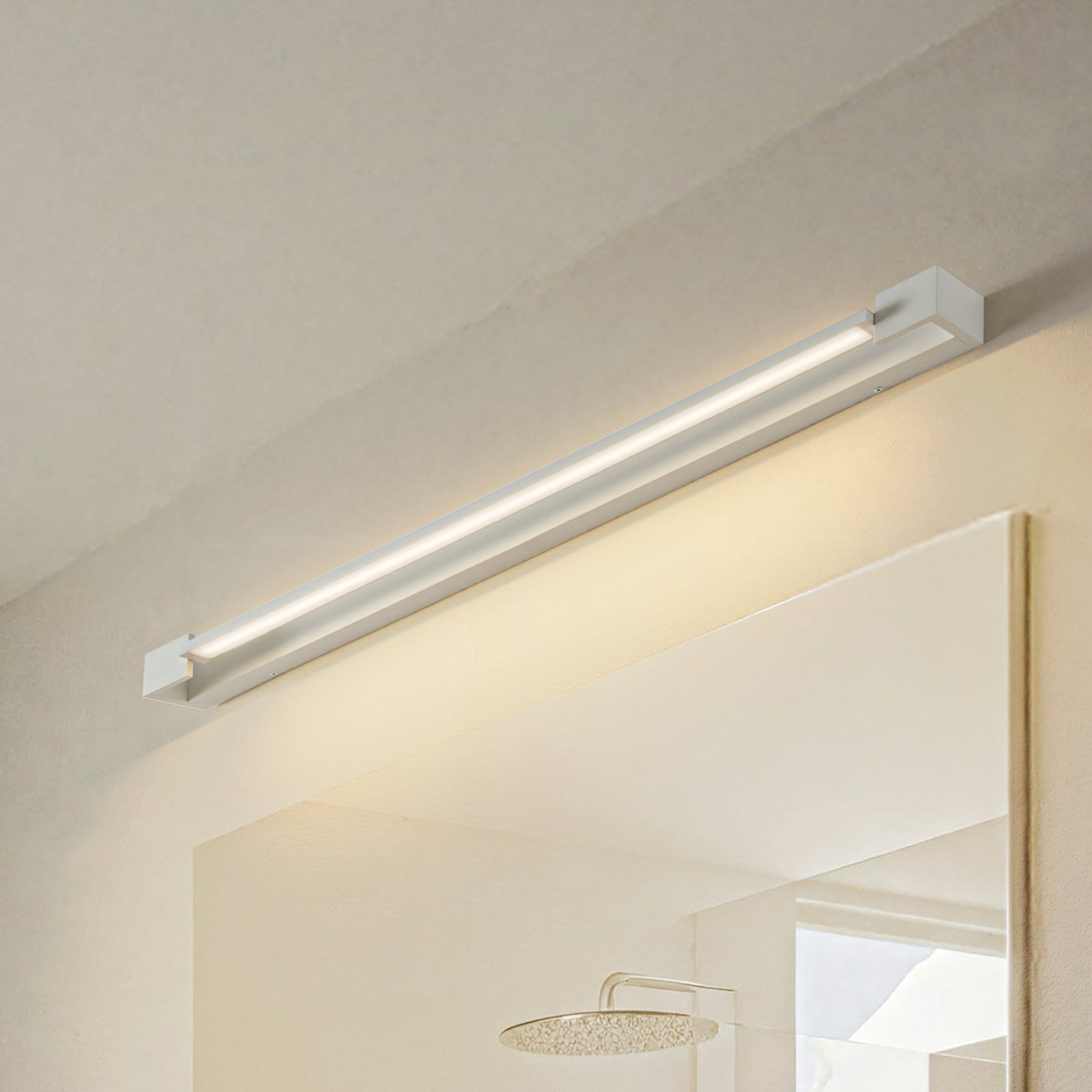 LED speillampe Jora svingbar 90 cm hvit IP44 front