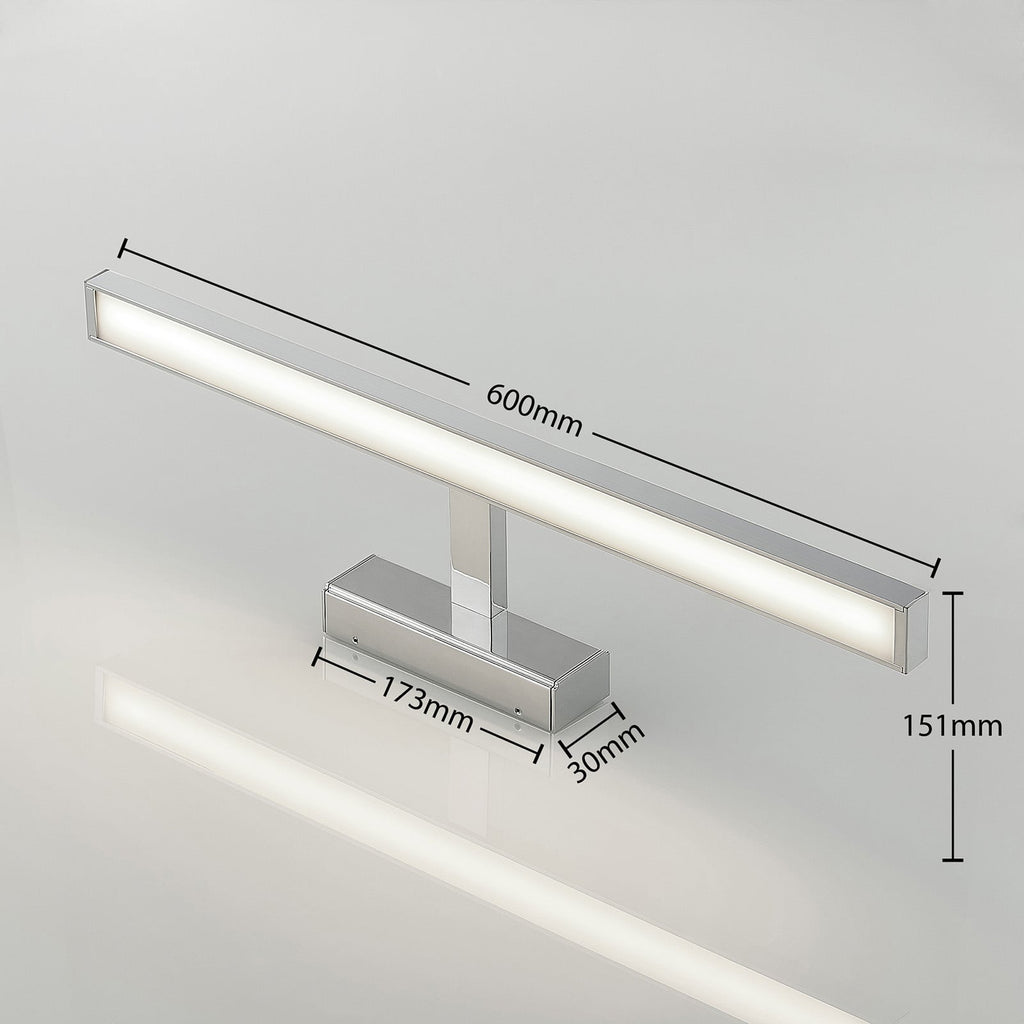 LED speillampe Jukka krom 60 cm IP44 montert på vegg