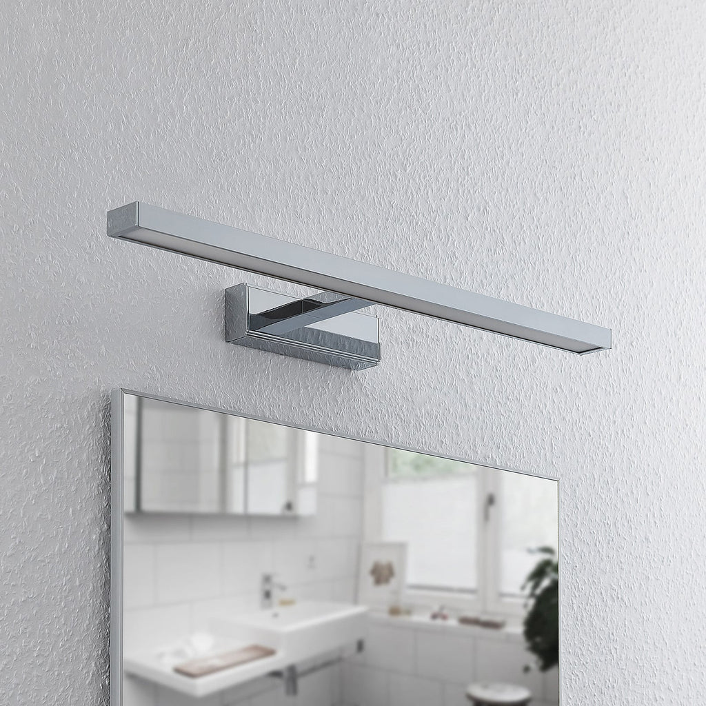 LED speillampe Jukka krom 60 cm IP44 materialdetalj