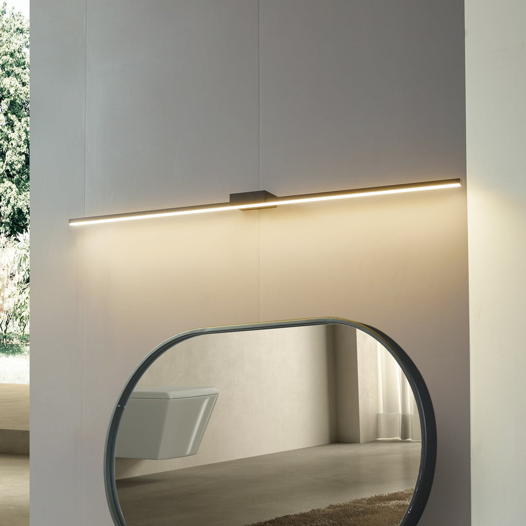 LED speillampe Kivana svart aluminium 120 cm bakside