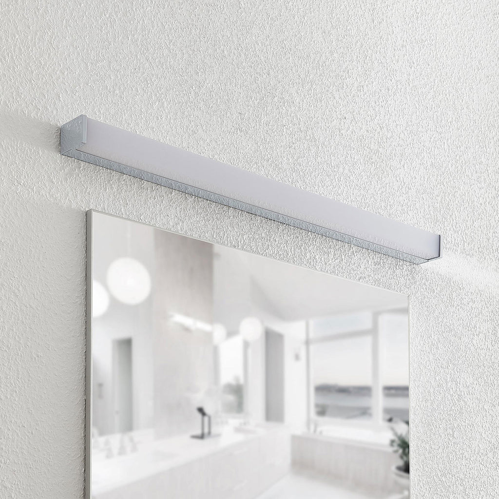 LED speillampe Klea krom aluminium 90 cm montert på vegg