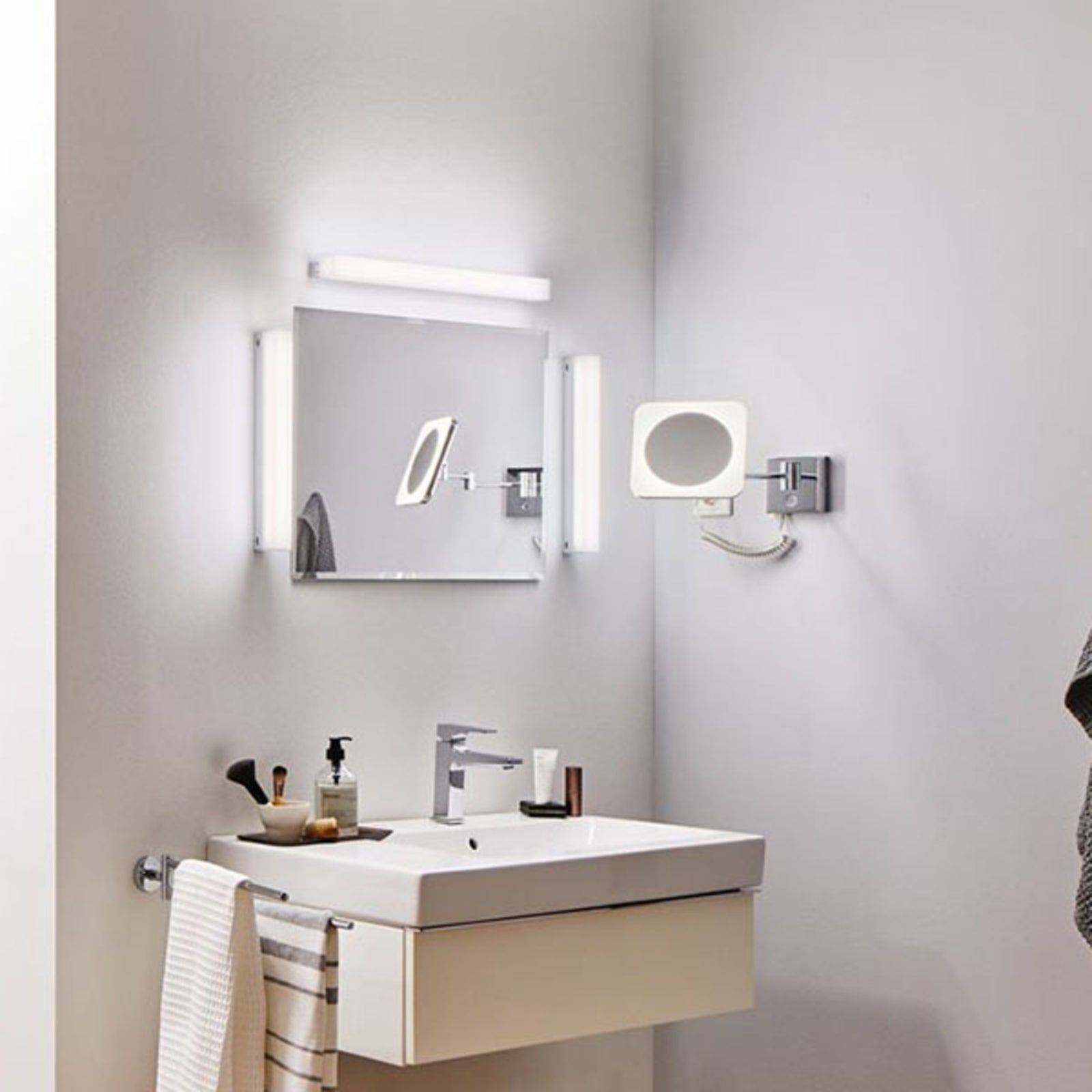 Detalj av LED speillampe Luno HomeSpa hvit 40 cm IP44 CCT