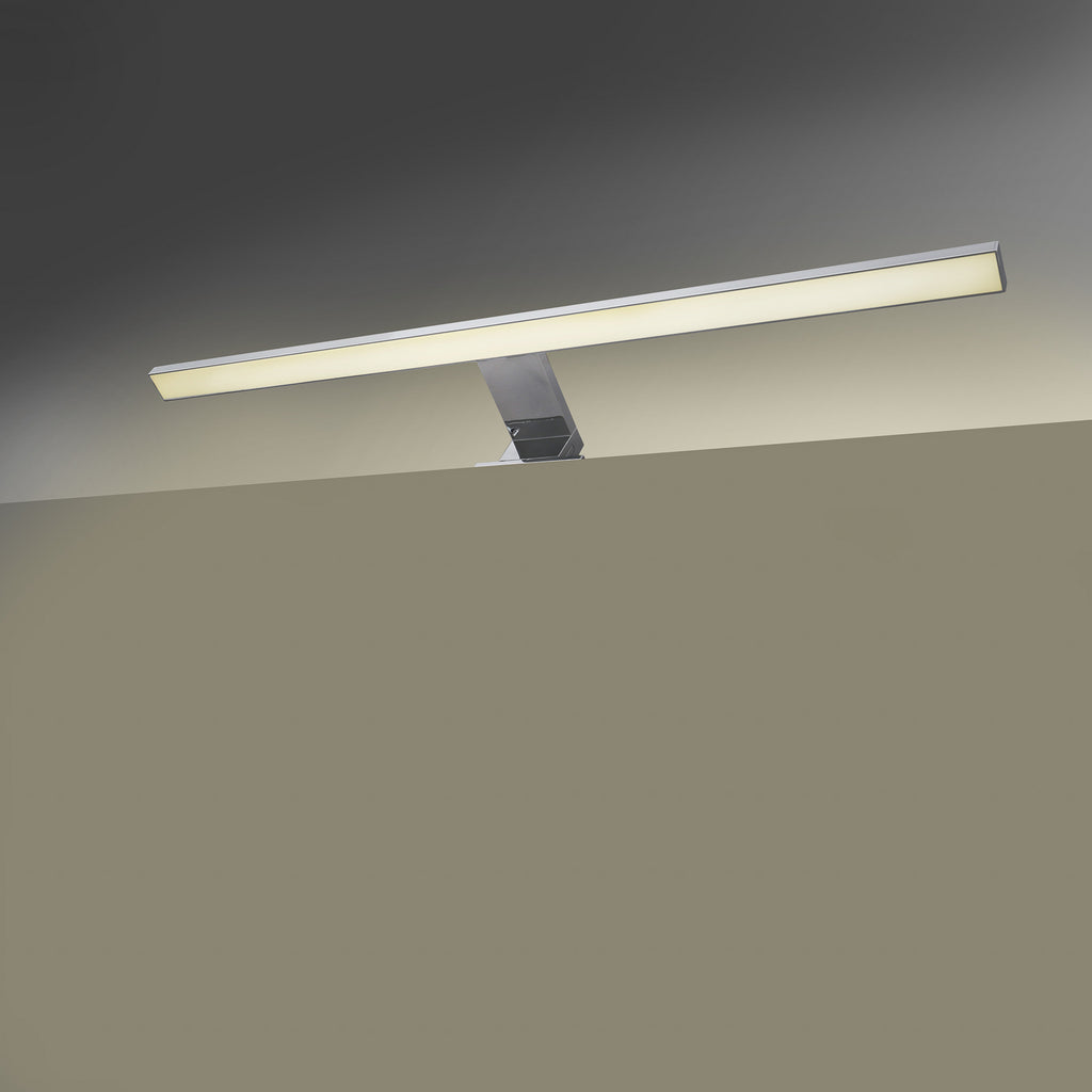 LED speillampe Mira krom med lys på