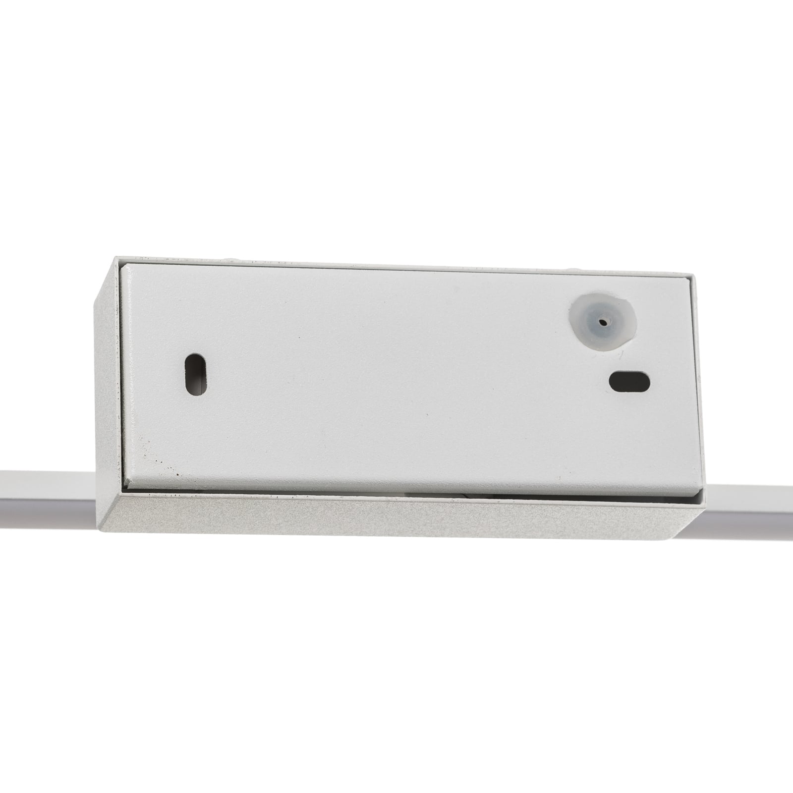 LED speillampe Nala hvit 50 cm montert i baderom