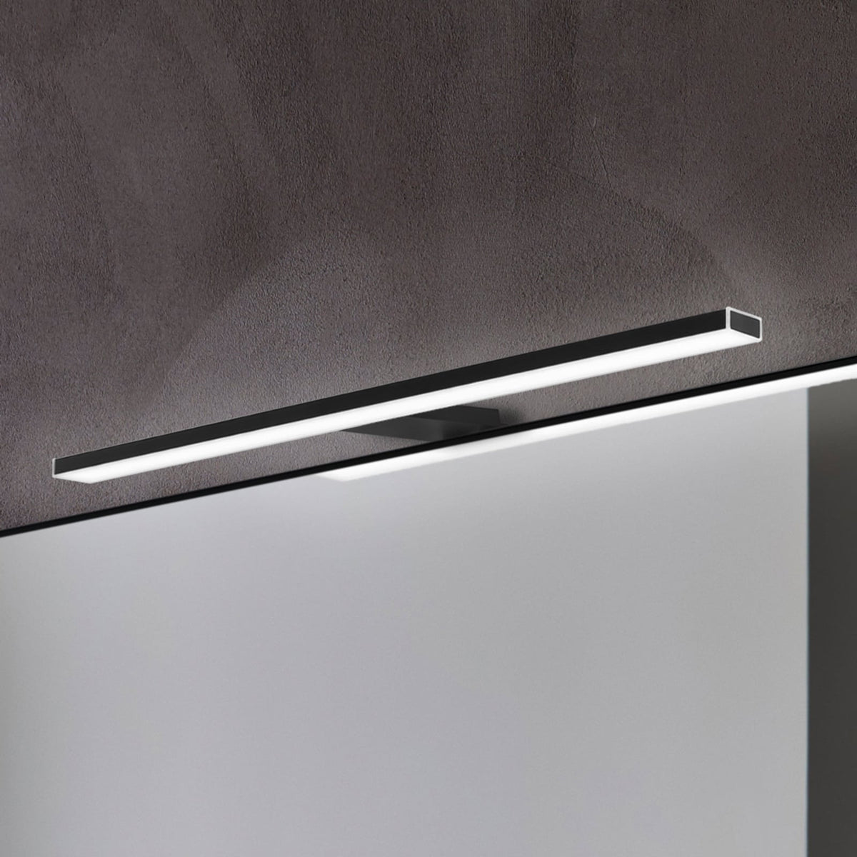 LED speillampe Pandora svart matt 45,8 cm forfra