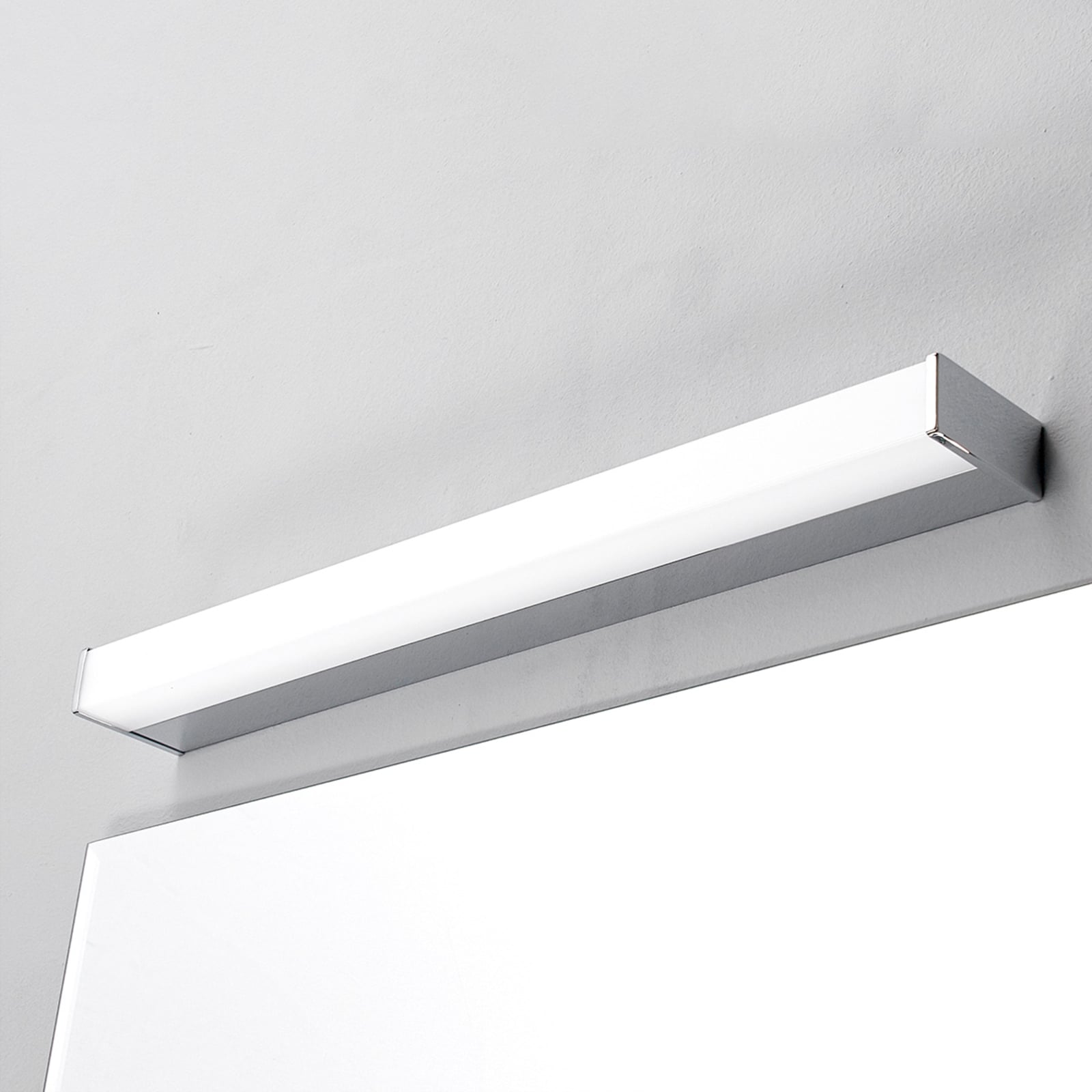 LED speillampe Philippa krom akryl 59 cm IP44 bakside