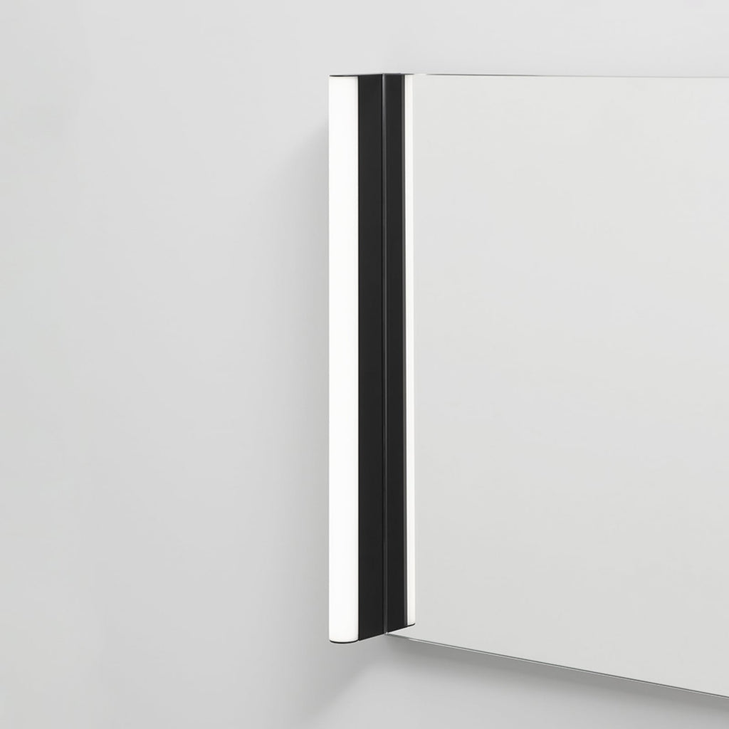 LED speillampe Slat svart dimbar IP44 60 cm forfra