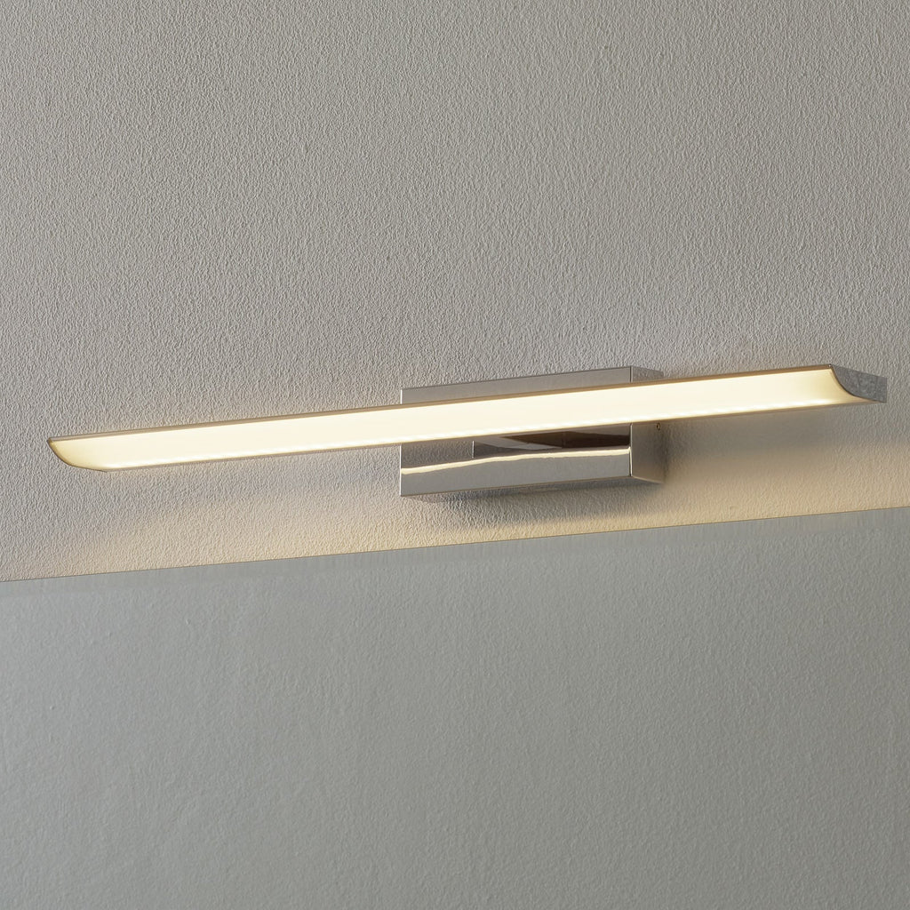 LED speillampe Tabiano-C dimbar RGB CCT IP44 lysdiffusor