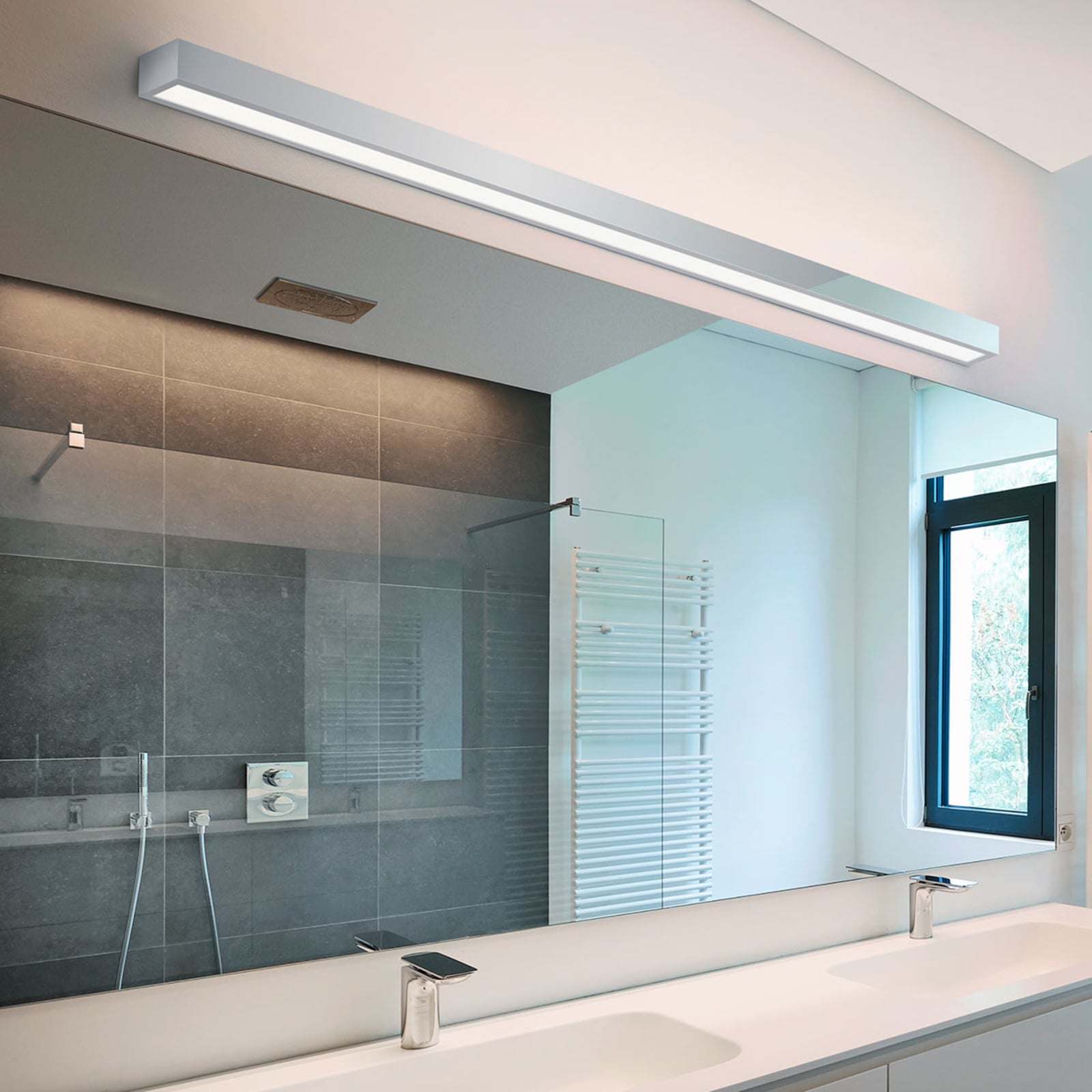 LED speillampe Theia krom 120 cm 30W IP44 detalj