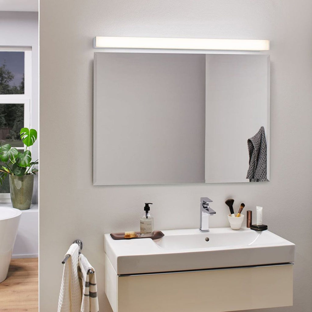 LED speillampe Tova dimbar 60 cm IP44 med fjernkontroll bakside