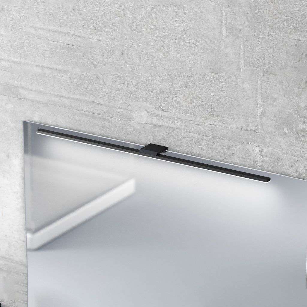 LED-speillampe Triga svart aluminium 80 cm forfra
