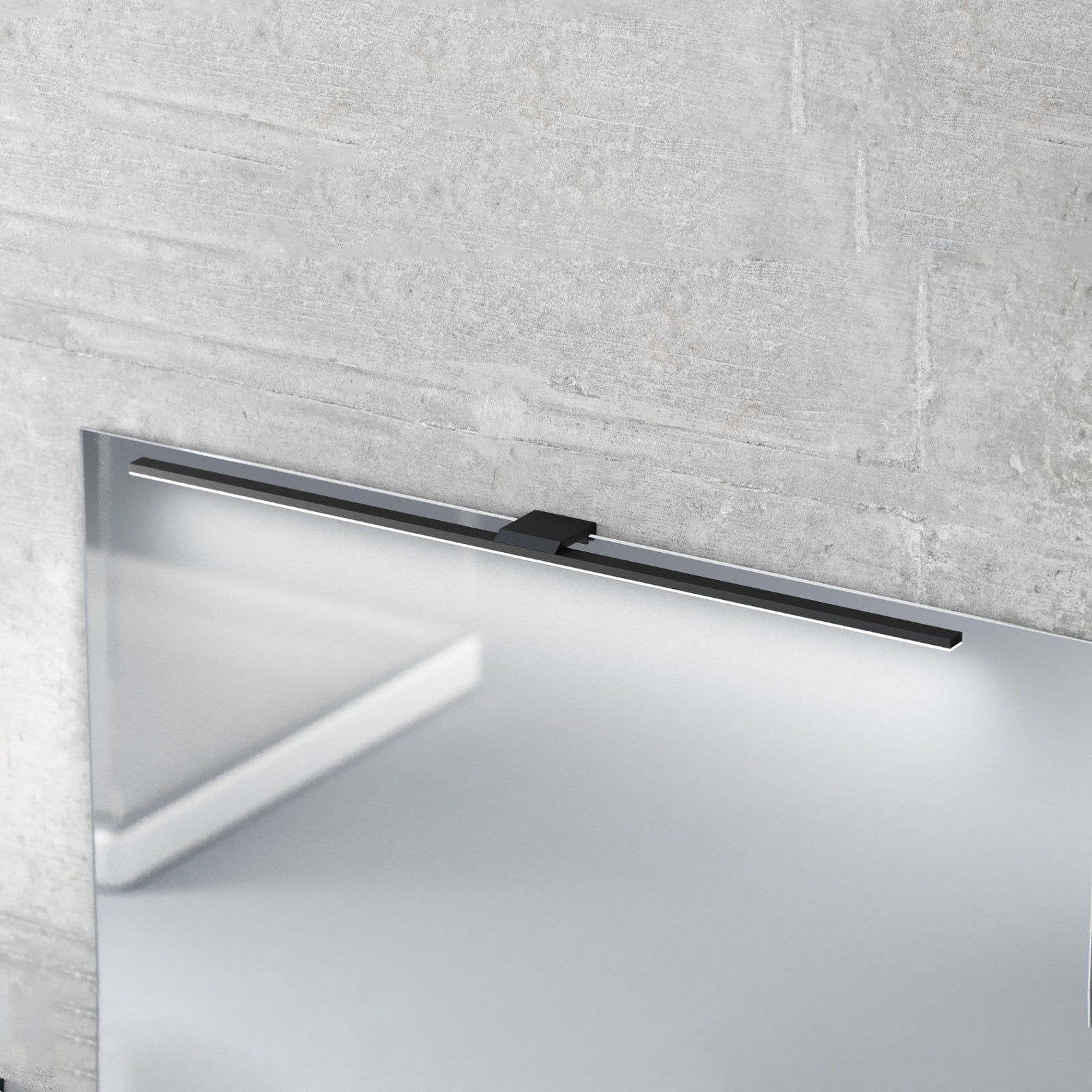 LED-speillampe Triga svart aluminium 80 cm forfra