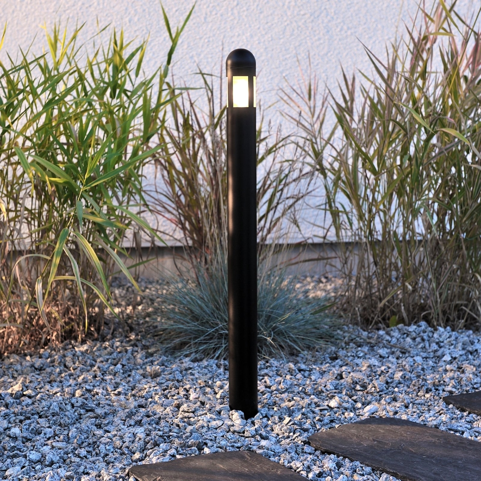 LED sti-lampe Amalfi 3-pack med jordspyd svart IP44 bakside