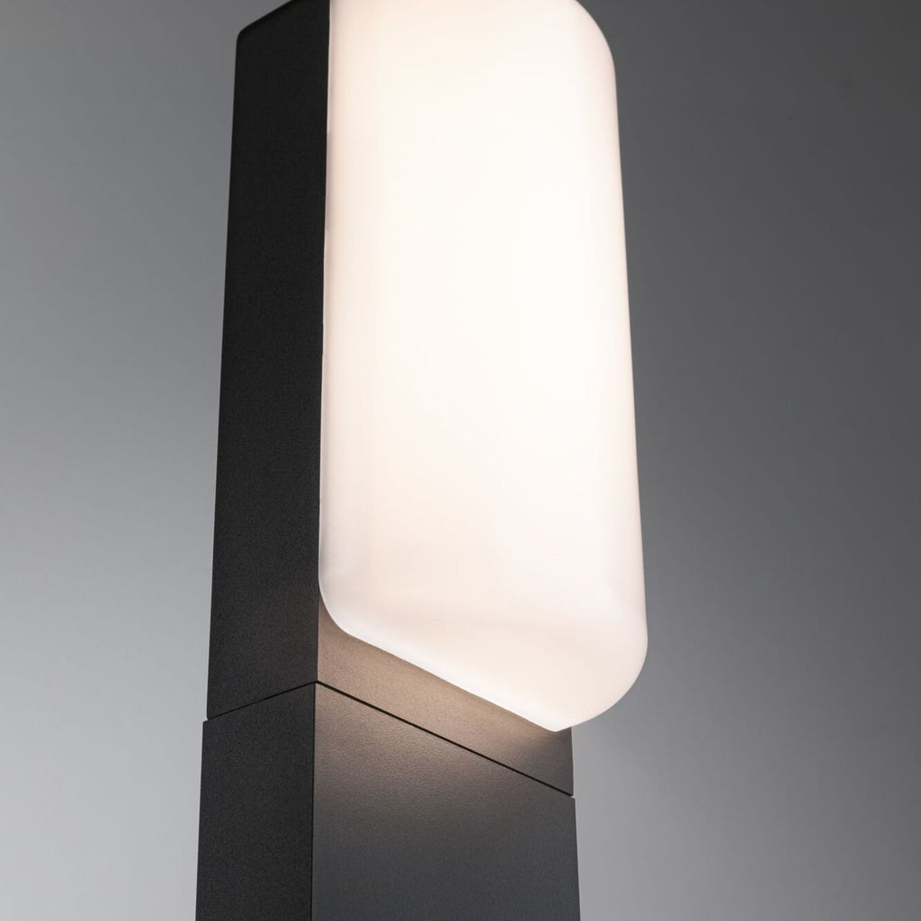 LED sti-lampe Bonnie aluminium antrasitt montert i hage