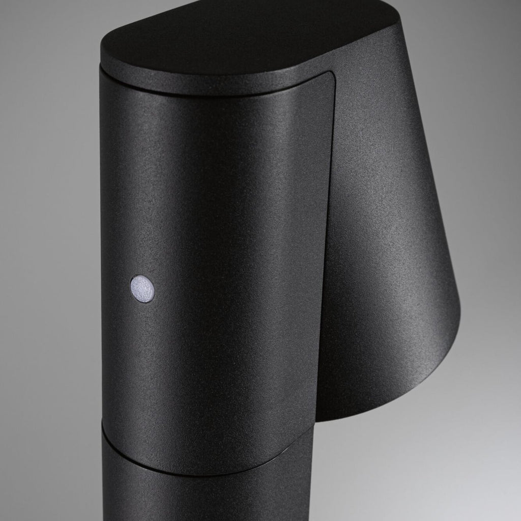 LED sti-lampe Caissa med bevegelsessensor antrasitt IP44 nærbilde av lampehode