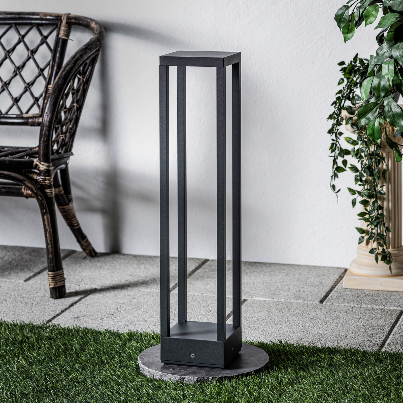 LED sti-lampe Carlota antrasitt 65 cm bakside