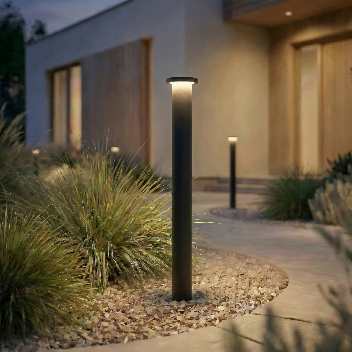 LED sti-lampe Cirel svart aluminium forfra