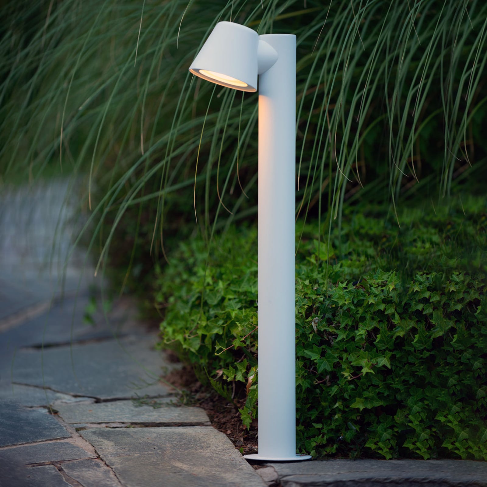 LED sti-lampe Dingo hvit GU10 dimbar 70 cm IP44 forfra