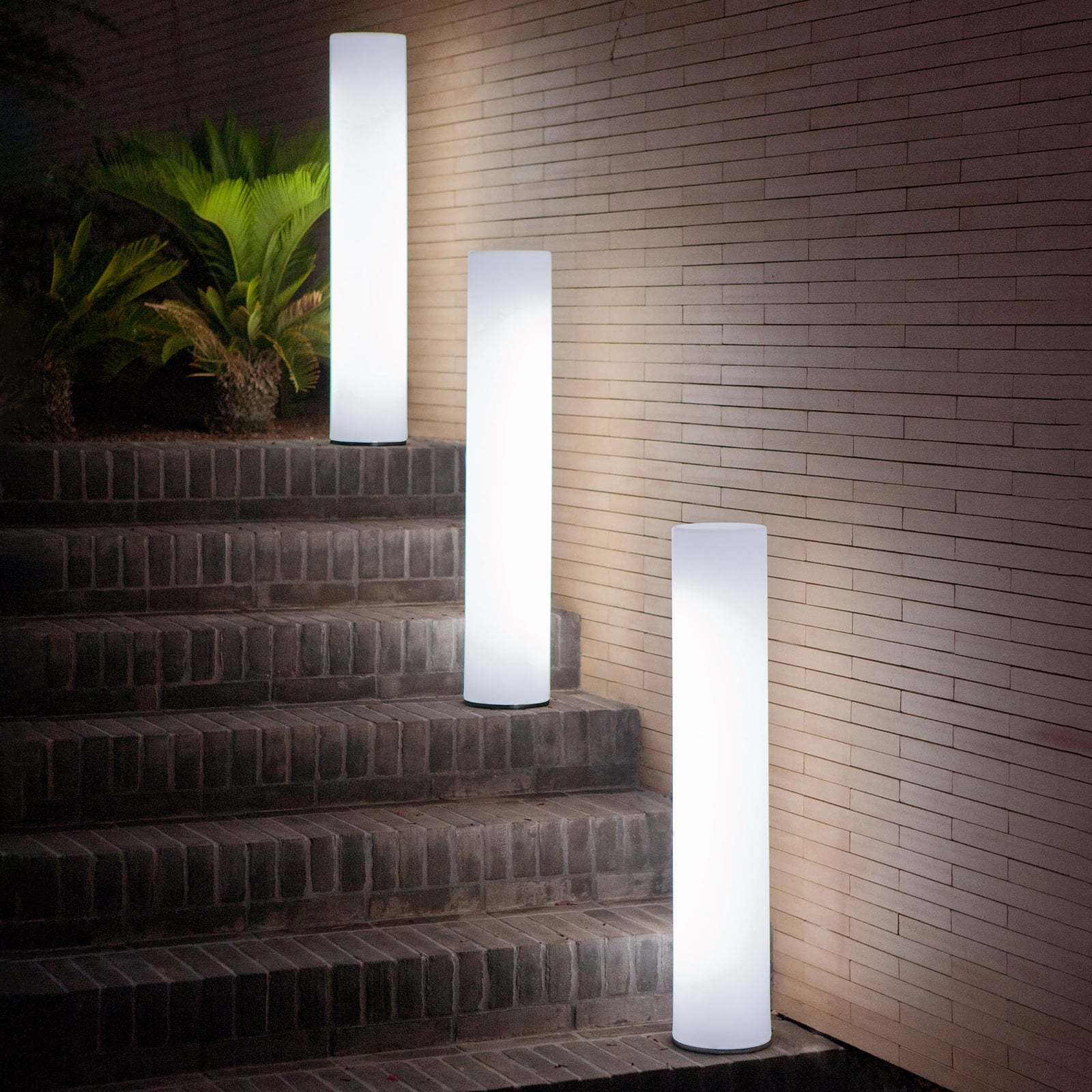 LED sti-lampe Fity polyetylen hvit bakside