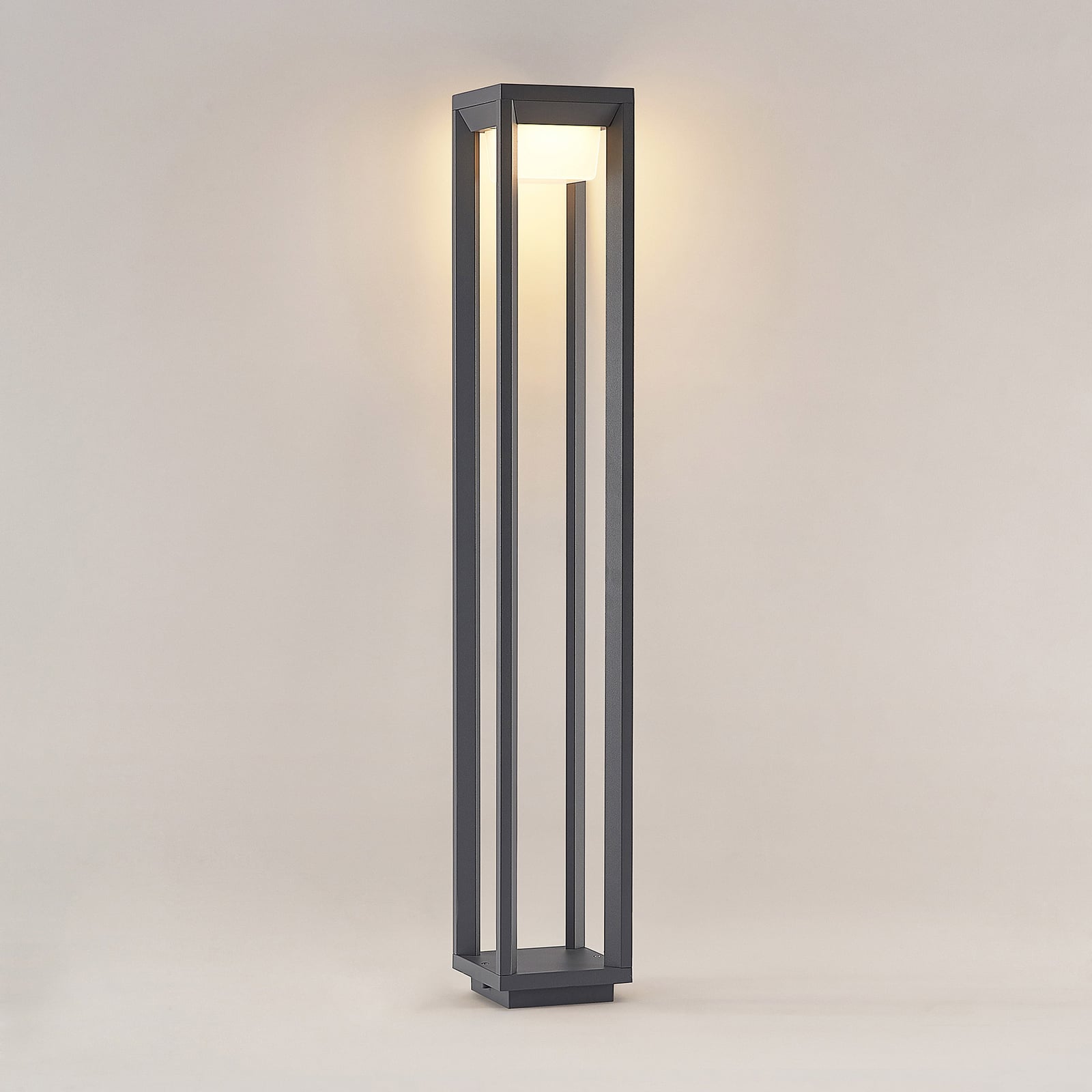 LED sti-lampe Gamion antrasitt aluminium 90 cm IP54 nærbilde