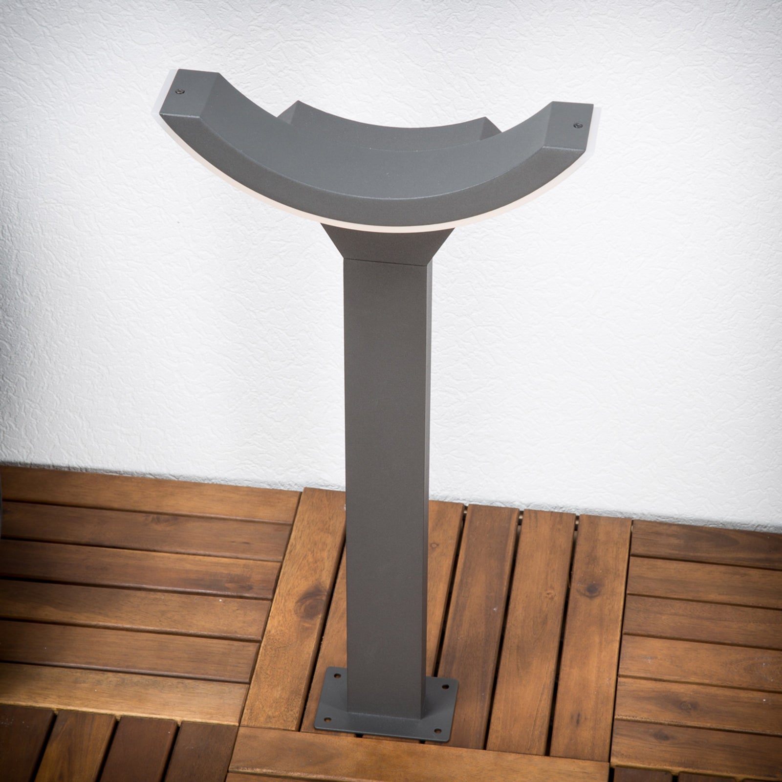 LED sti-lampe Half antrasitt aluminium 60 cm IP54 nærbilde